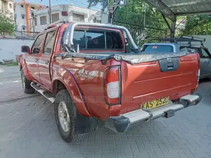 Nissan Hardbody 2007 Red