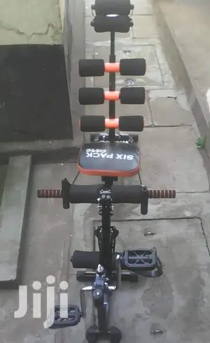 Six Pack Trainer With Wheels