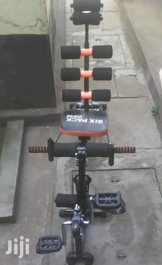 Six Pack Trainer With Wheels