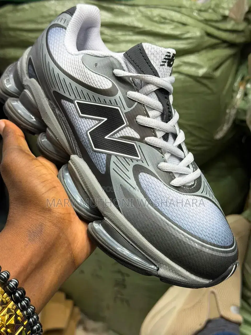 New Balance 2000