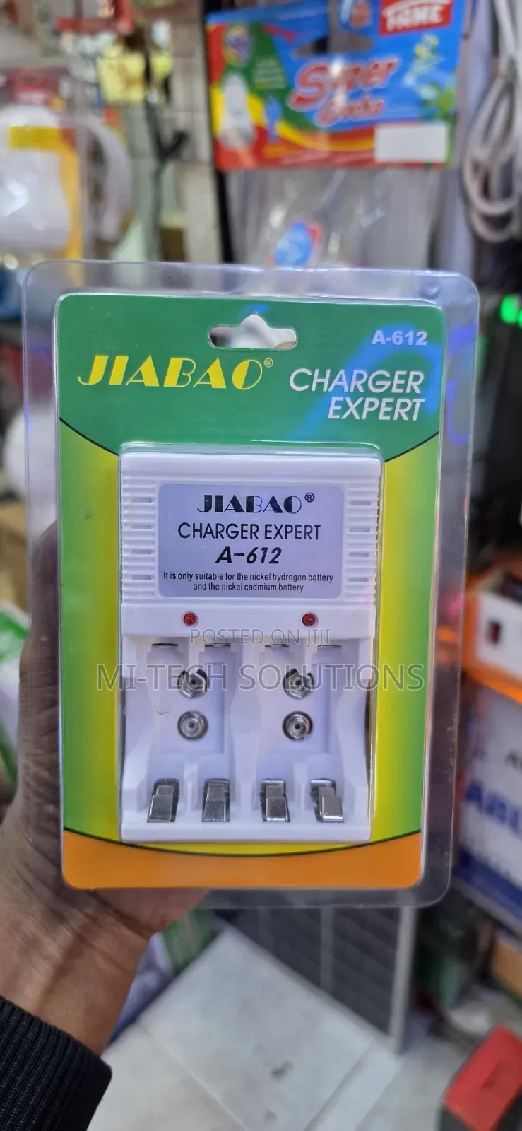 Jia Bao Charger for Aa,Aaa and 9volts Battery