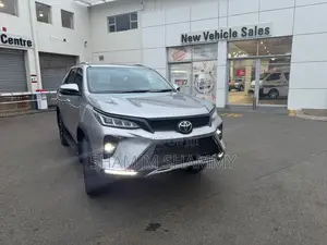 Toyota Fortuner 2.8 D RWD 2024 Gray