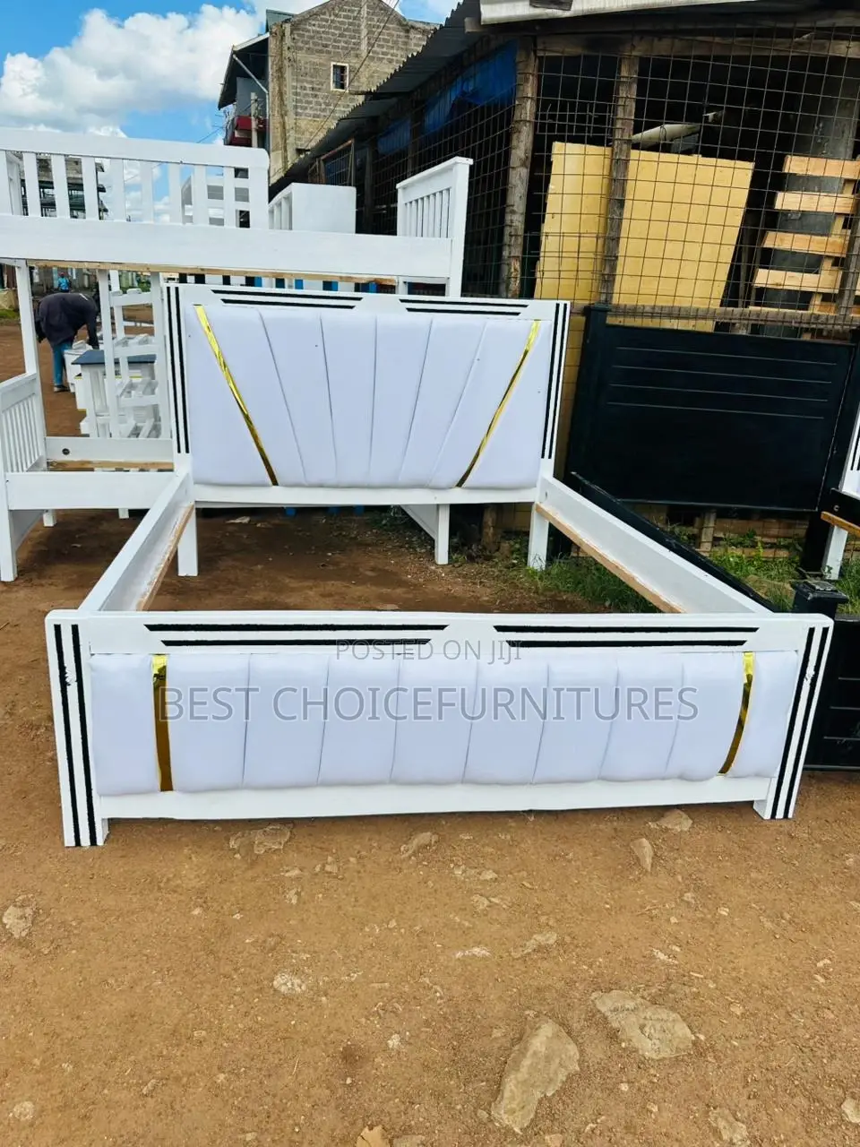 Mocket Bed 4by6 White
