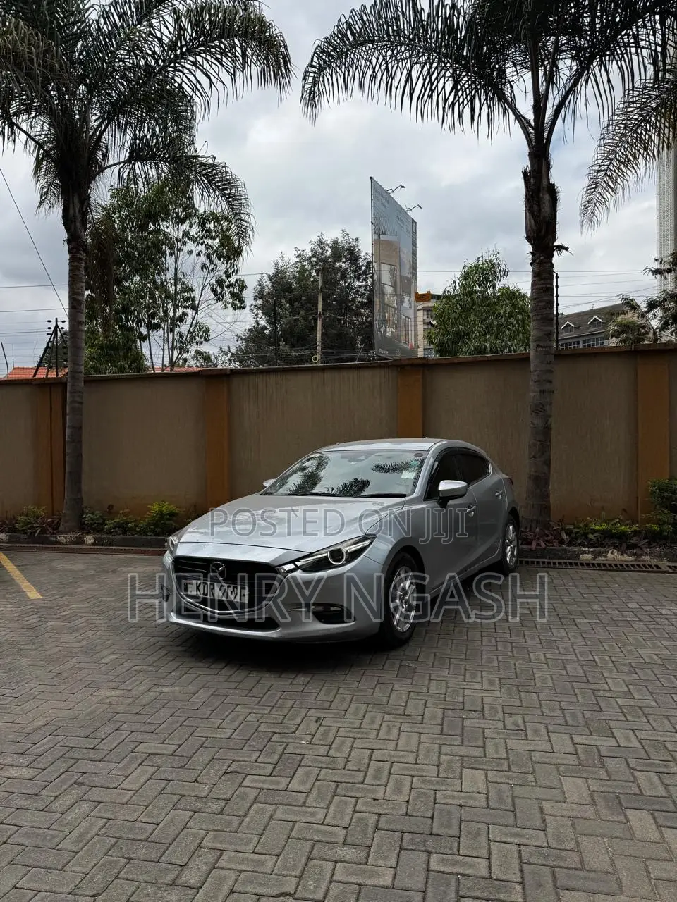 Mazda Axela 2017 Silver