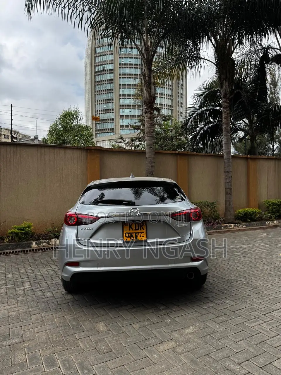 Mazda Axela 2017 Silver
