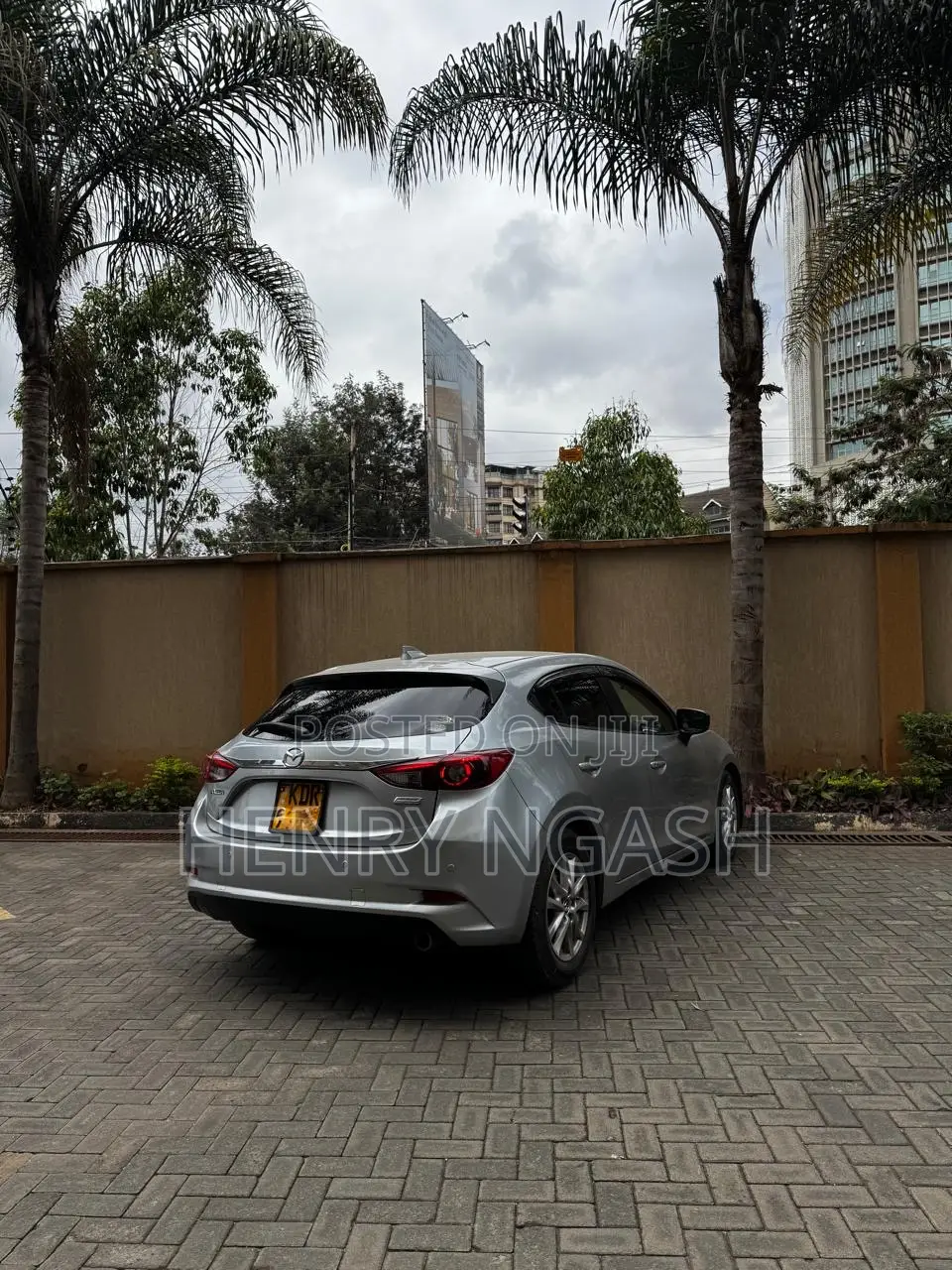 Mazda Axela 2017 Silver