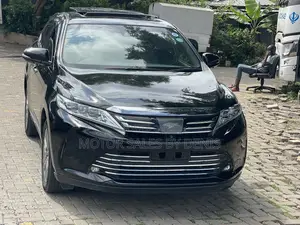 Toyota Harrier 2.0 2019 Black