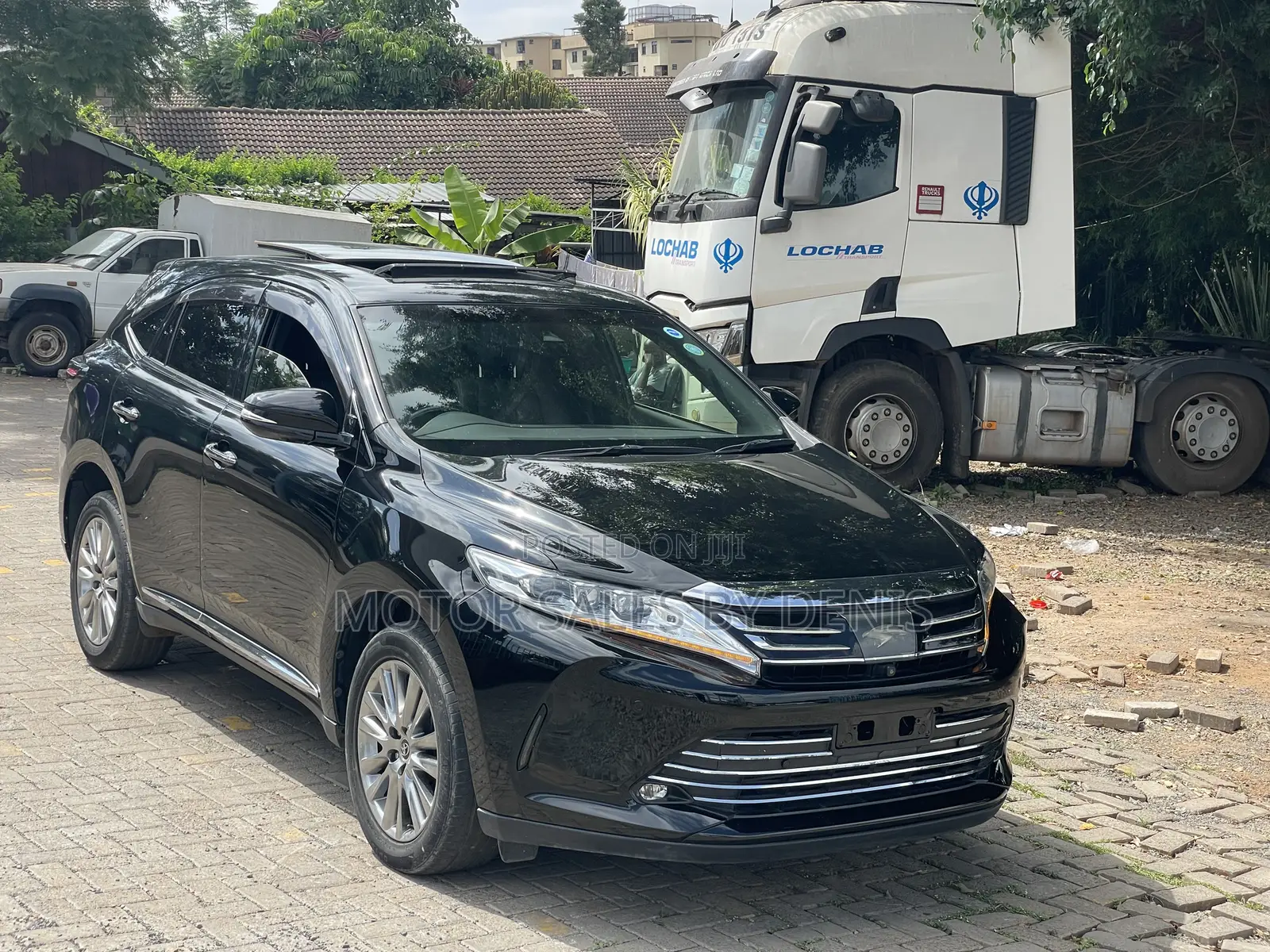 Toyota Harrier 2.0 2019 Black