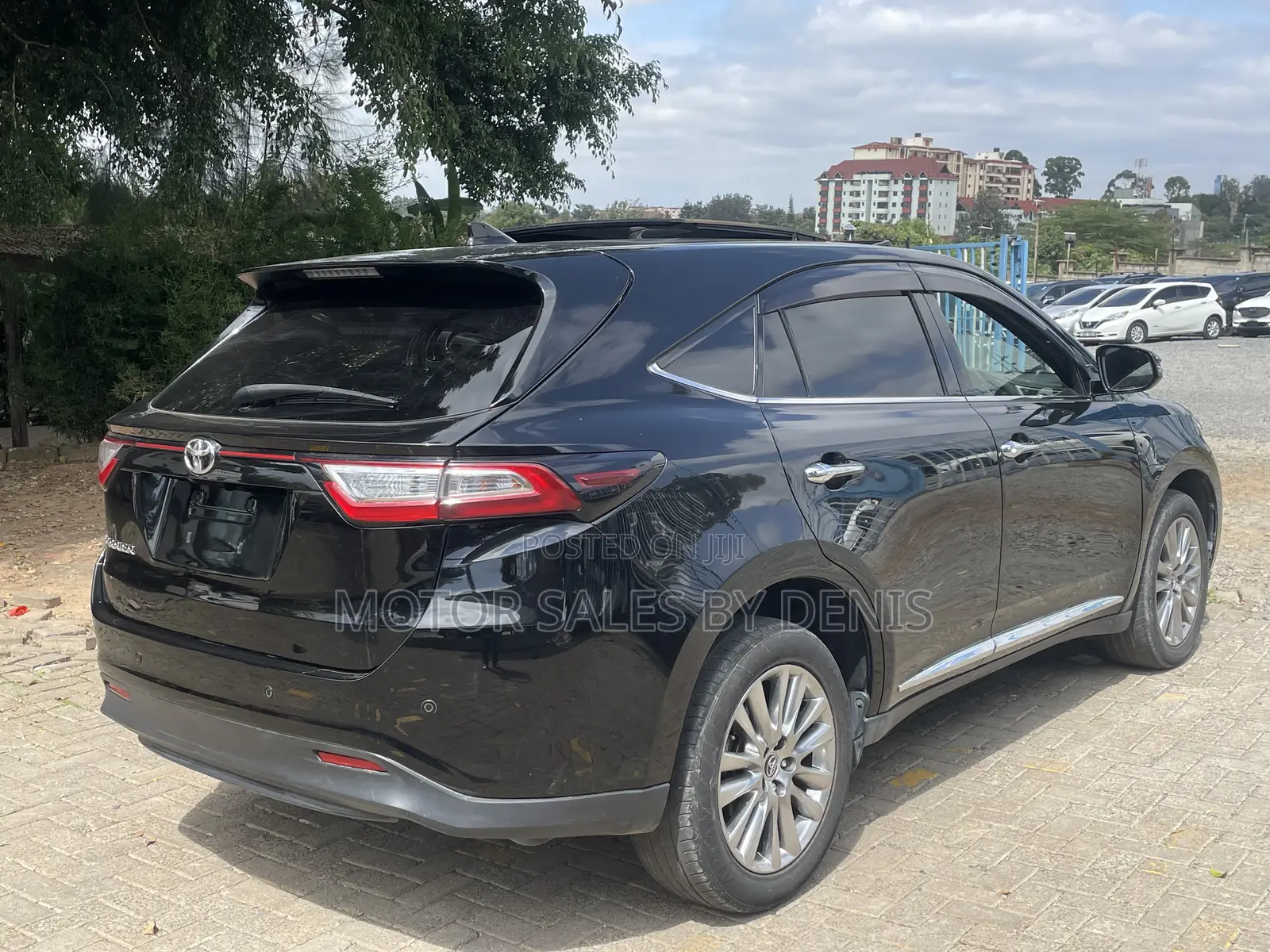 Toyota Harrier 2.0 2019 Black