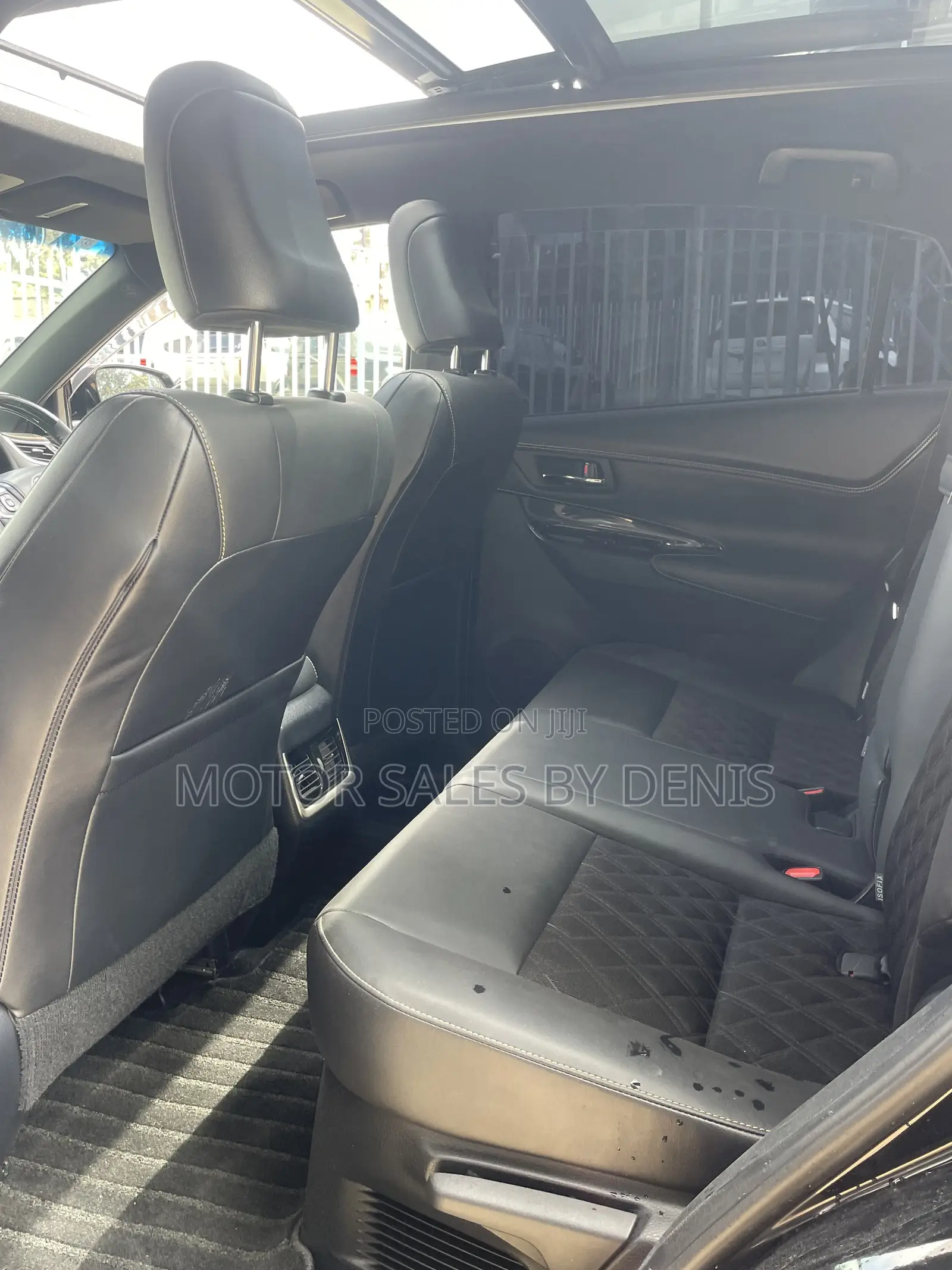 Toyota Harrier 2.0 2019 Black