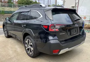 Subaru Outback 2022 Black