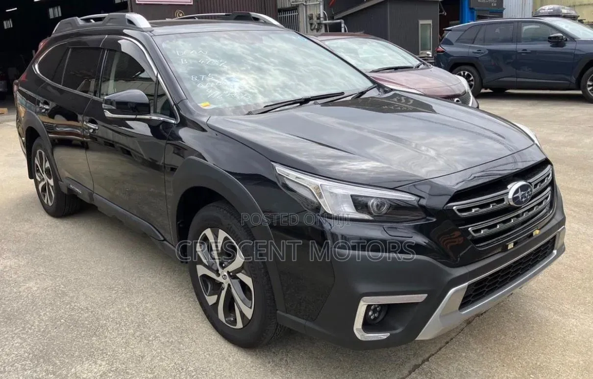 Subaru Outback 2022 Black