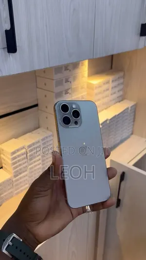 Apple iPhone 15 Pro Max 512 GB White