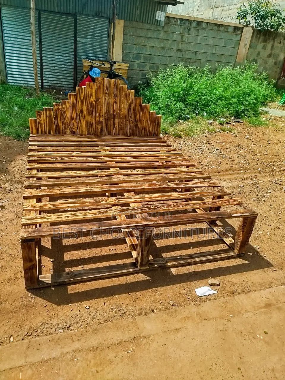 4 by 6 Pallet Bed
