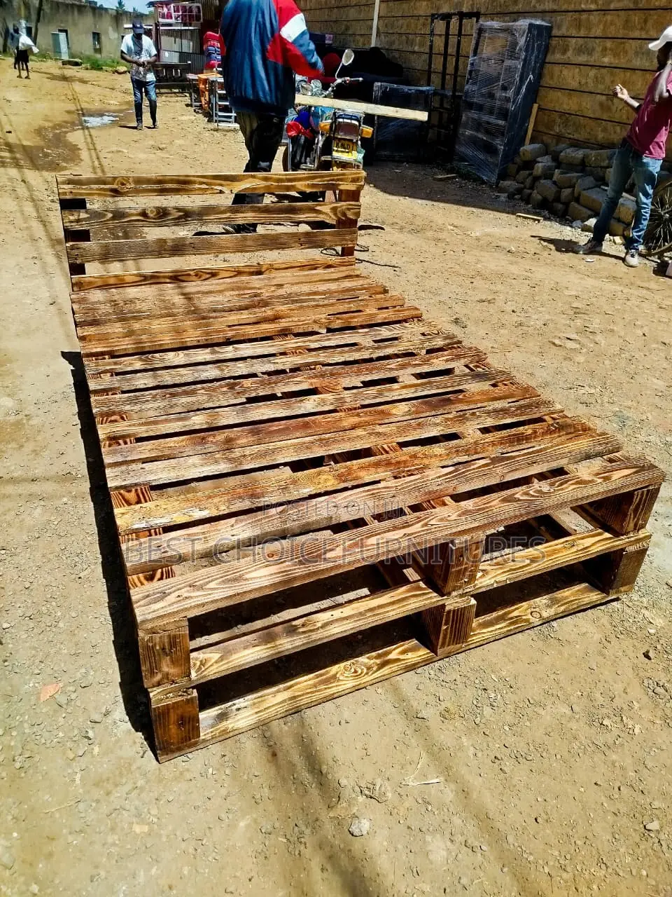 4 by 6 Pallet Bed