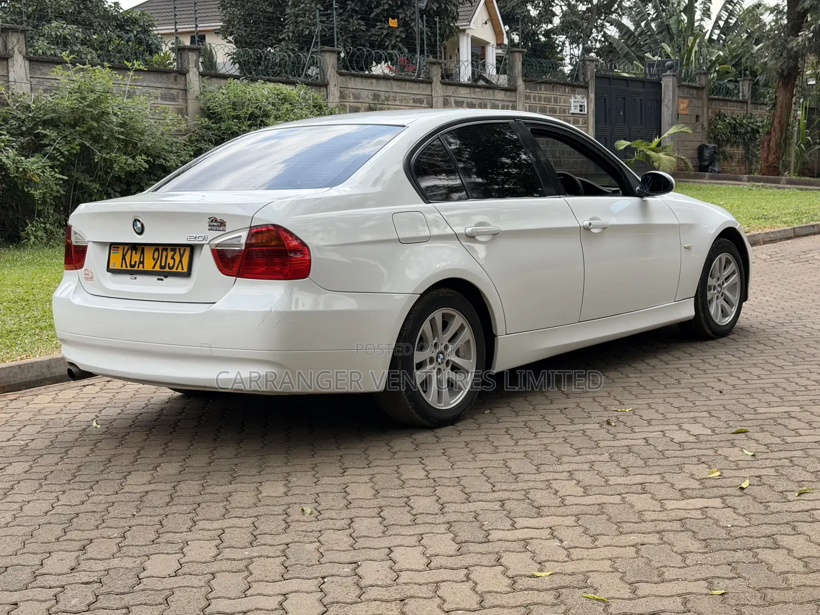 BMW 320i 2007 White