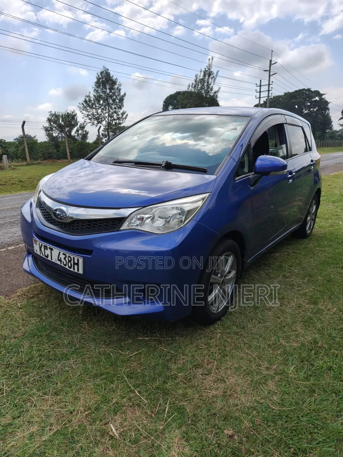 Subaru Trezia 2011 Blue