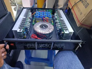 Peavey Cs 4000 Power Amplifier