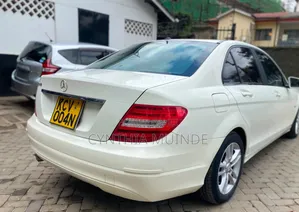 Mercedes-Benz C200 2012 White
