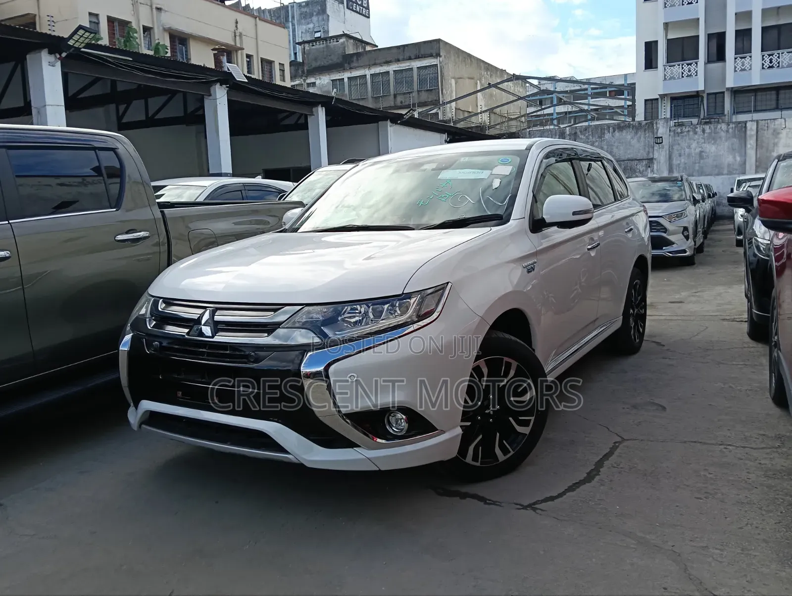 Mitsubishi Outlander 2019 Pearl