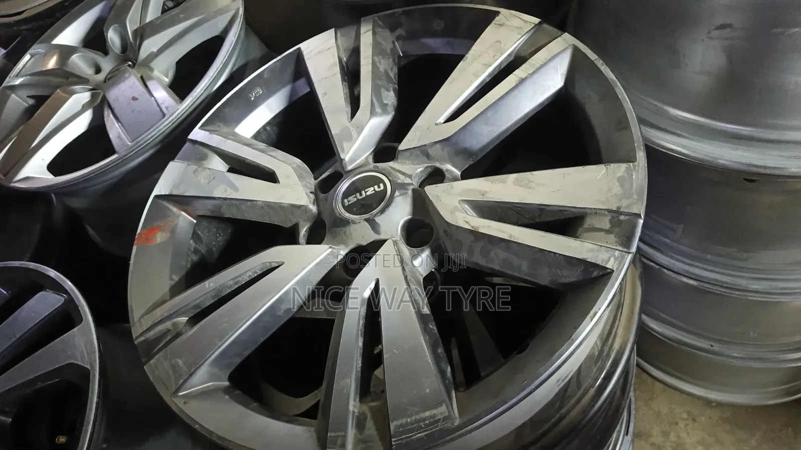 Isuzu Rim Size 19 Original