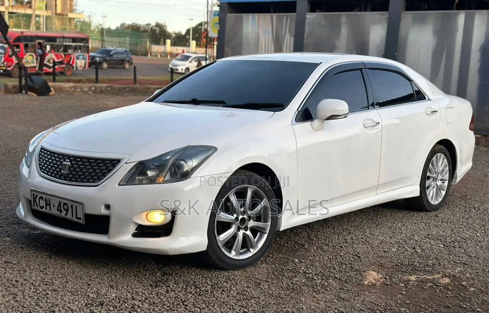 Toyota Crown 2009 White