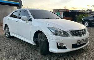 Toyota Crown 2009 White