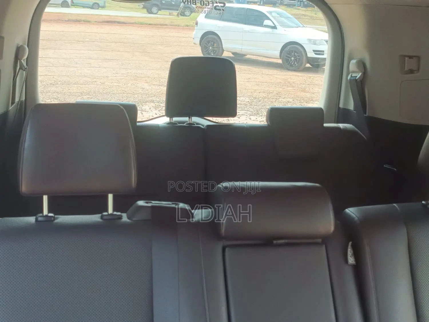Toyota Esquire 2015 Silver