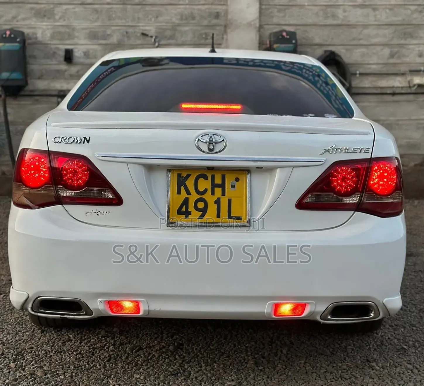 Toyota Crown 2009 White