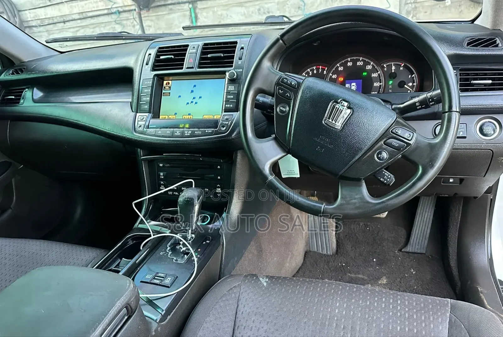 Toyota Crown 2009 White