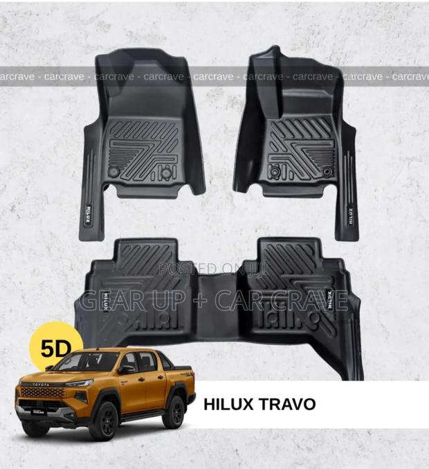 Toyota Hilux 5d Floor Mat