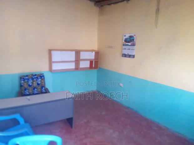 Leasing a Property - thumbnail 4