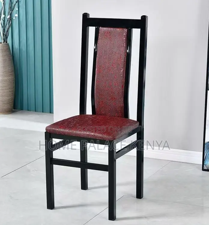 Home Chair: Mahogany Padded Leather Chair