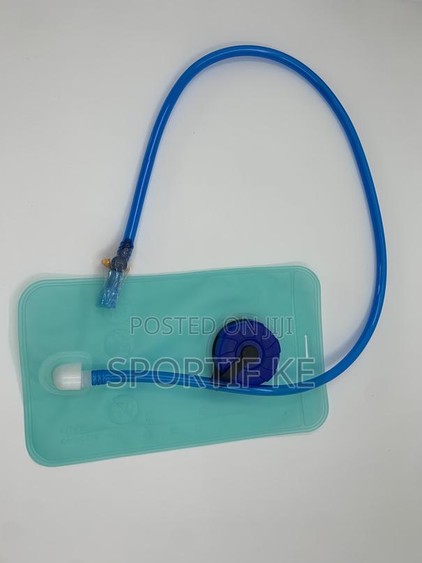 Portable Collapsible Water Bag Peva Hydration Bladder Bottle (1l)