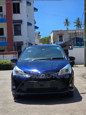 Toyota Vitz 2018 Blue