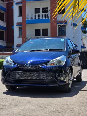 Toyota Vitz 2018 Blue