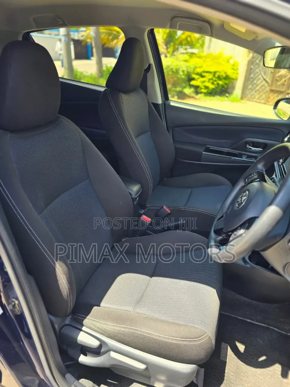 Toyota Vitz 2018 Blue