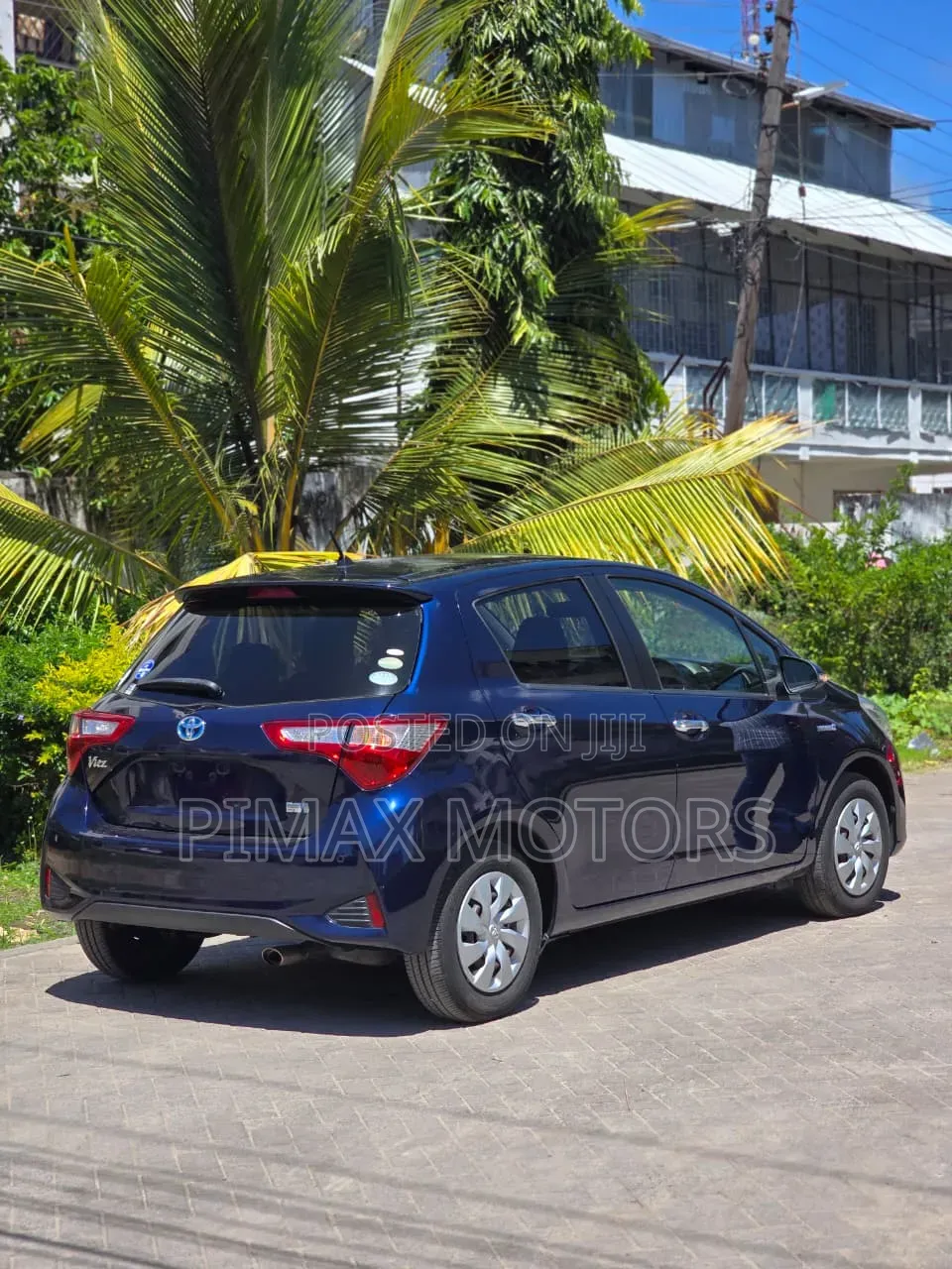 Toyota Vitz 2018 Blue