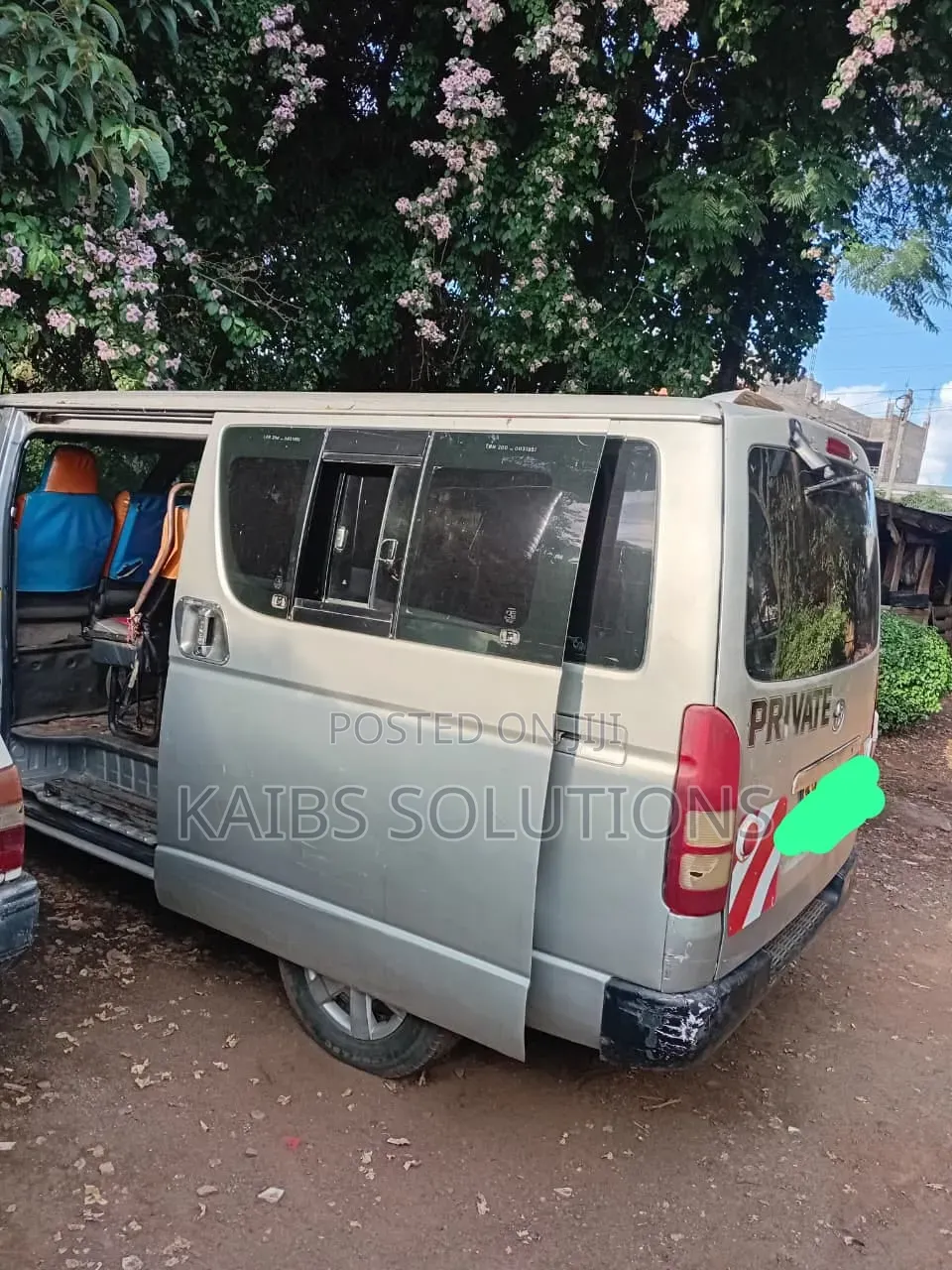 Toyota HiAce 2006 Silver