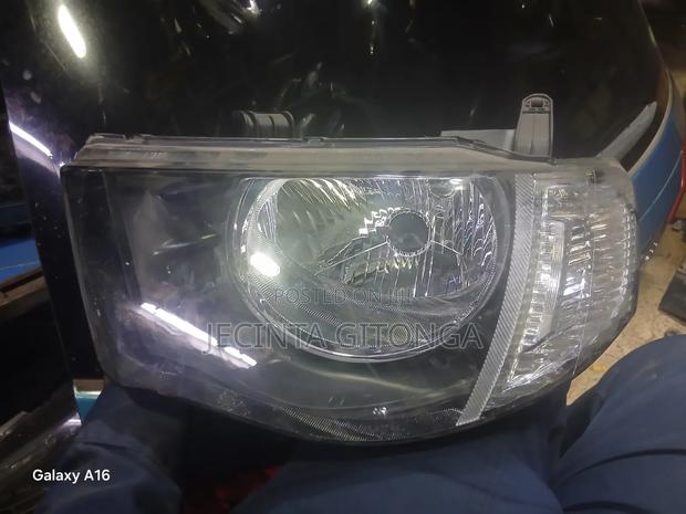Mitsubishi L200 2005-2011 Headlight - thumbnail 2