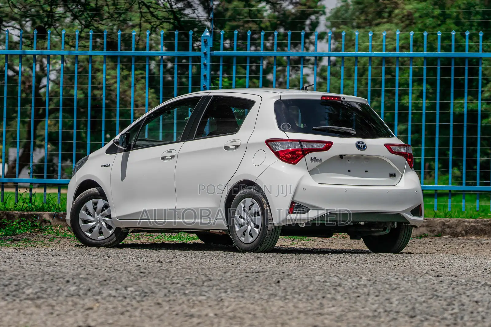 Toyota Vitz 1.0 FWD 5dr 2019 White
