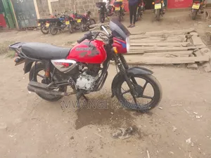 Bajaj Boxer 2022 Red