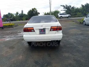 Nissan Sunny 1997 White