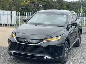 Toyota Harrier 2.0 2020 Black