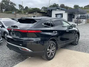 Toyota Harrier 2.0 2020 Black