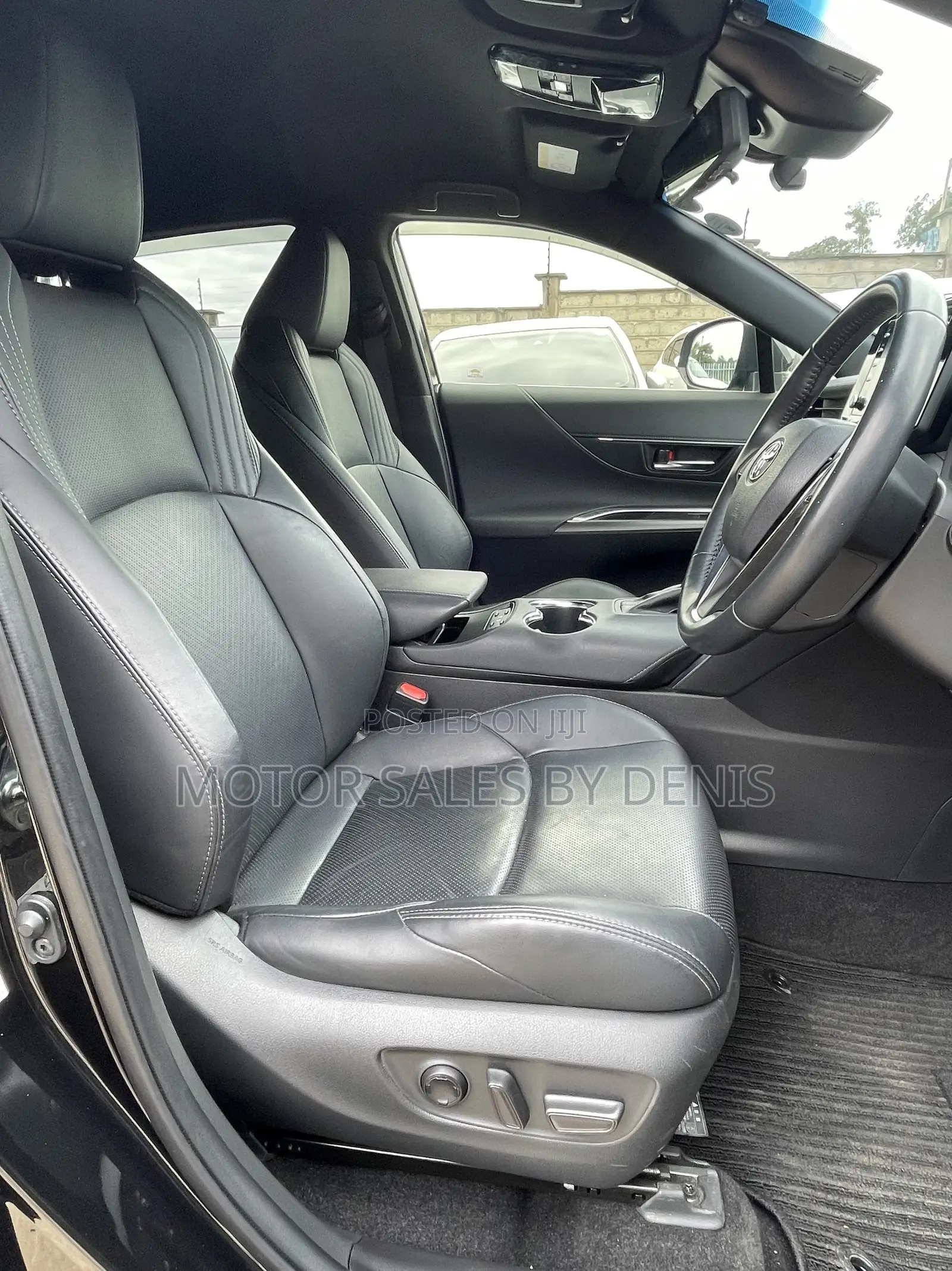 Toyota Harrier 2.0 2020 Black