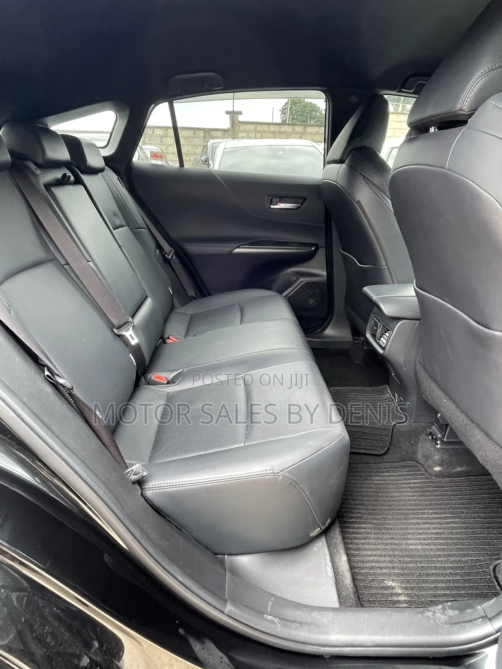 Toyota Harrier 2.0 2020 Black