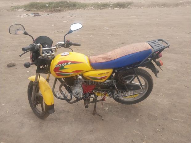 Bajaj Boxer 125 2025 Yellow - thumbnail 7