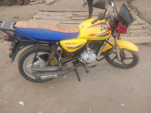 Bajaj Boxer 125 2025 Yellow - thumbnail 8
