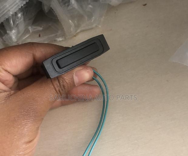 Boot Switch Nissan
